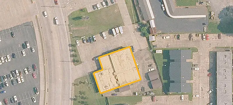 Single-Tenant Office Building with Covered Parking