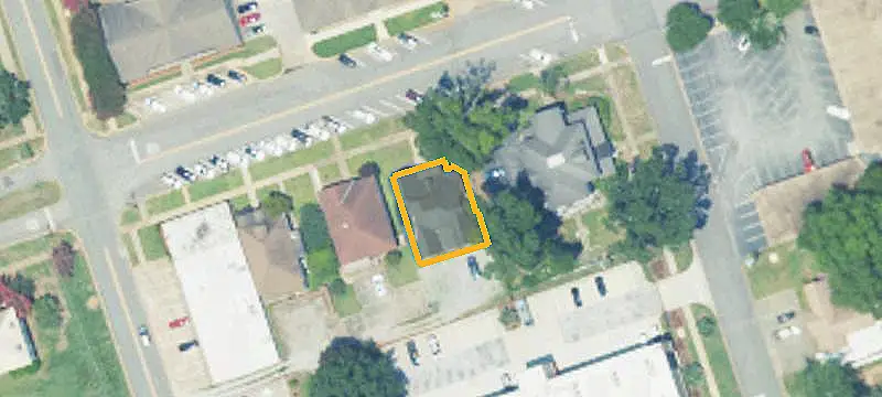 Office Building with Private Parking