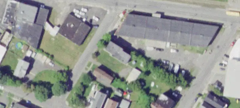 6-Unit Apartment Building