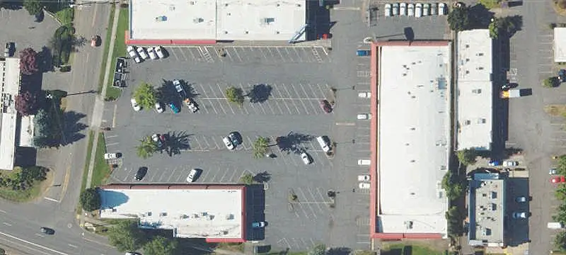Shopping Center Along Major Arterials