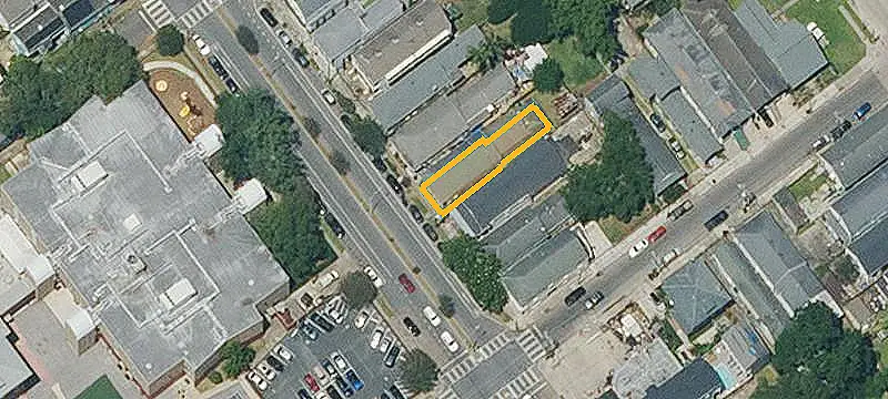 Furnished Two-Sided Multifamily Property