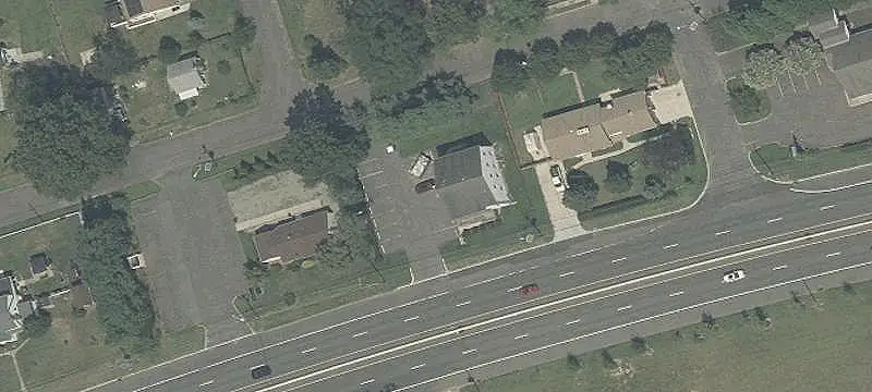 Multi-Suite Office Building