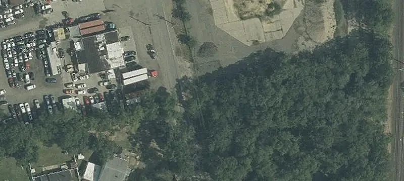 Cross-Dock Truck Terminal