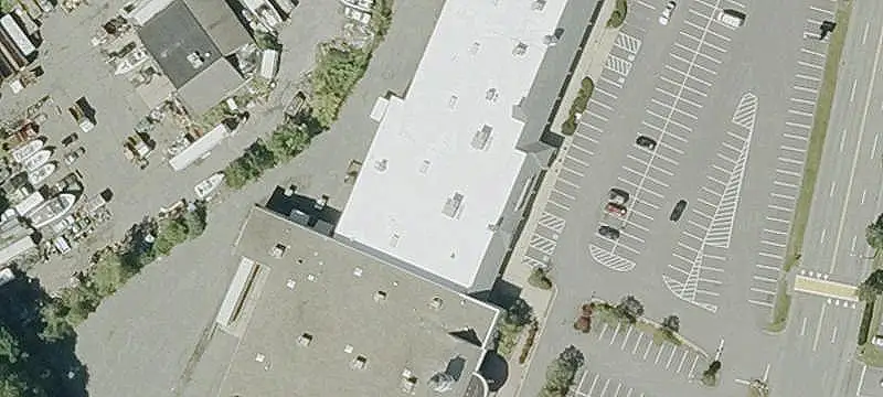 Retail Space with Tailboard Loading