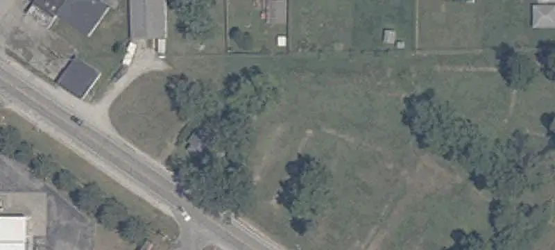 Corner Flex Property With Yard