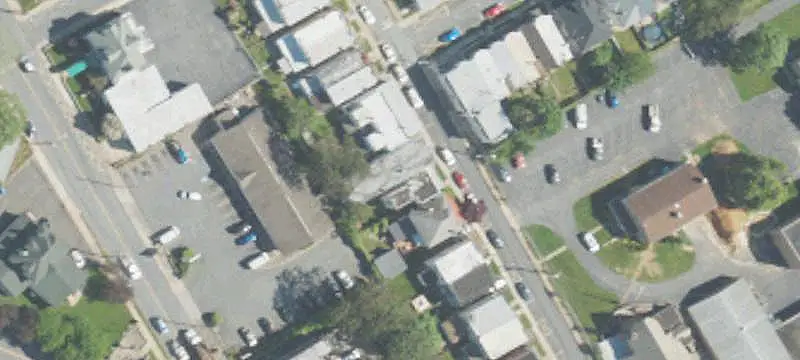6-Unit Apartment Building