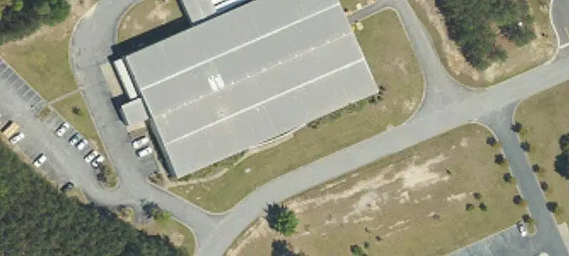 Modern Flex Space with Heavy Power