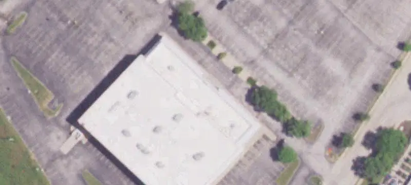 Grocery-Anchored Two-Tenant Building