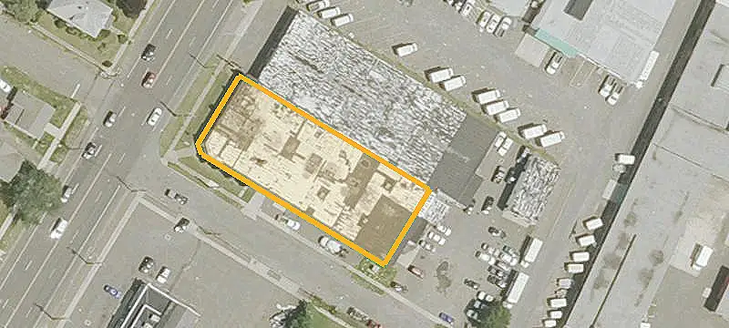 Industrial Complex with Redevelopment Potential