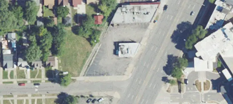 Drive-Through Restaurant Building