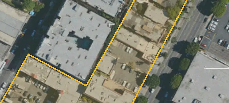Transit-Adjacent Retail Center