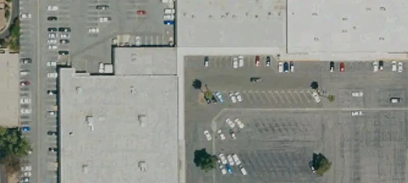 Freestanding Storefront Property