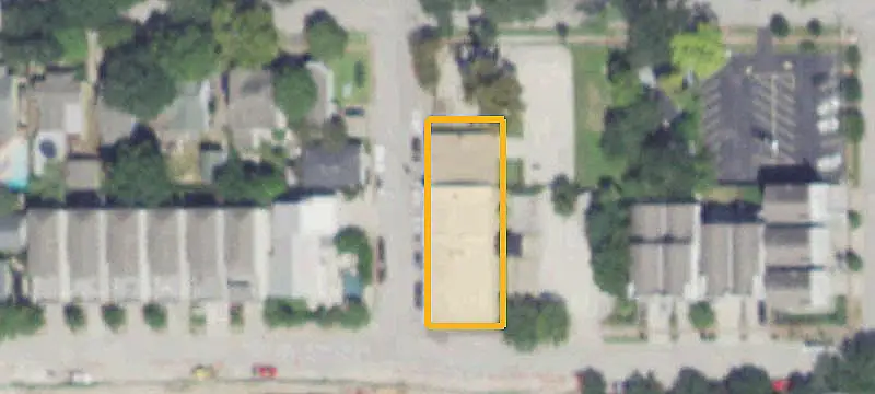 Commercial Land with Existing Structure
