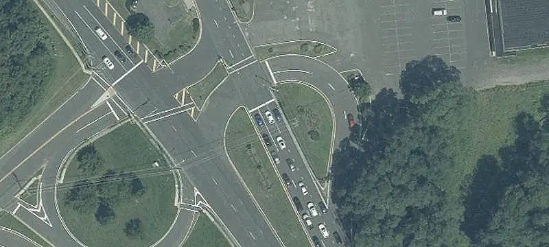 5-Store Shopping Center