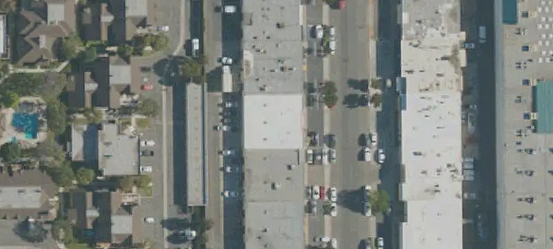 3-Unit Manufacturing Building with Truck Doors