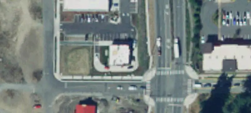 Carl's Jr Drive-Through Restaurant