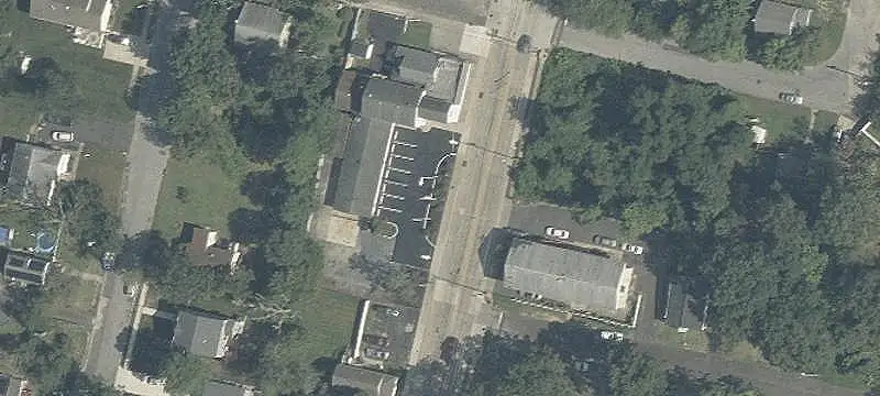 Mixed-Use Building with Warehouse Space