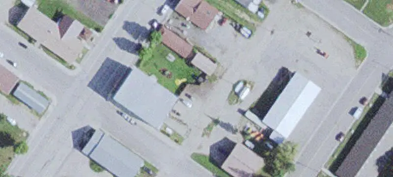 Mixed-Use Building with Garage