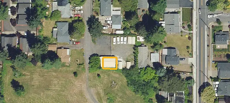 Flex Space with Fenced Yard