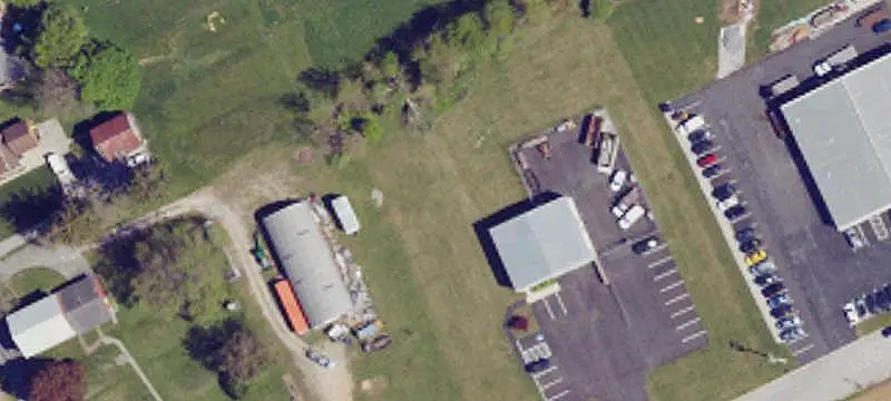 Flex Space With Fenced Yard