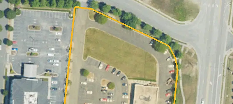 Retail Center Outparcel