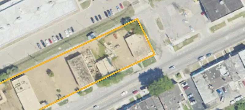 Restaurant/Retail Building