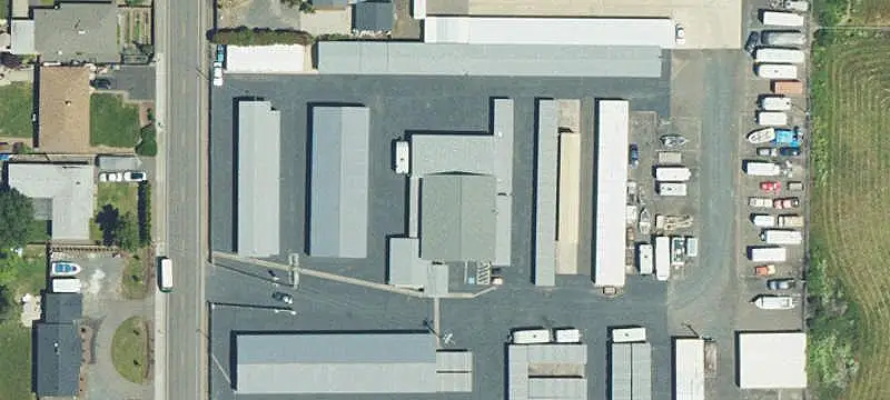 Berry's Oak Grove Mini-Storage Facility