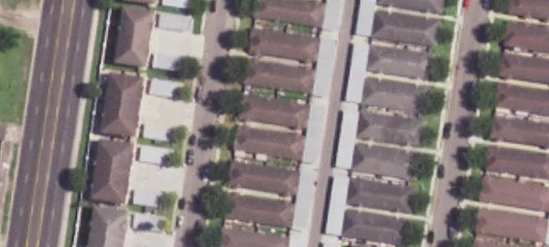 Four-Unit Gated Quadplex