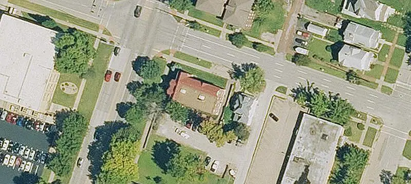 16-Unit Apartment Building