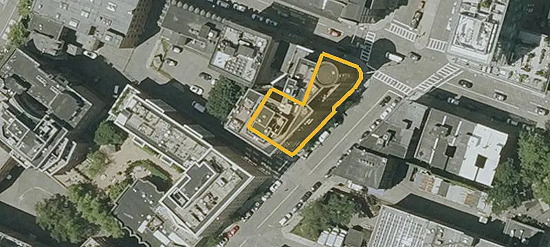 Full-Sized Garage Parking Space