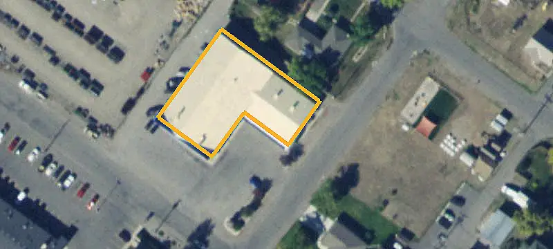 Leased Flex Space with Storefronts