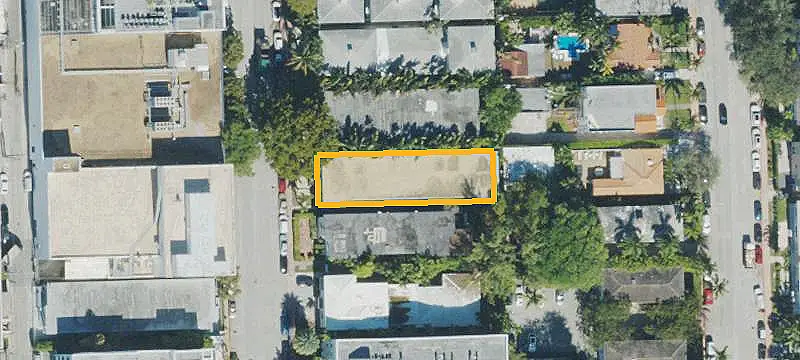 14-Unit Apartment Building