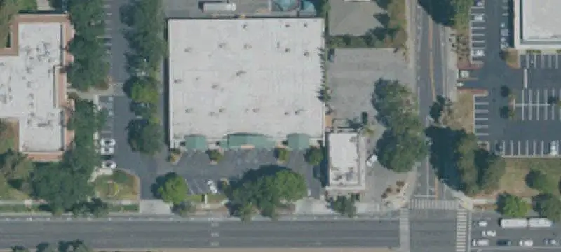 Multi-Tenant Retail Center