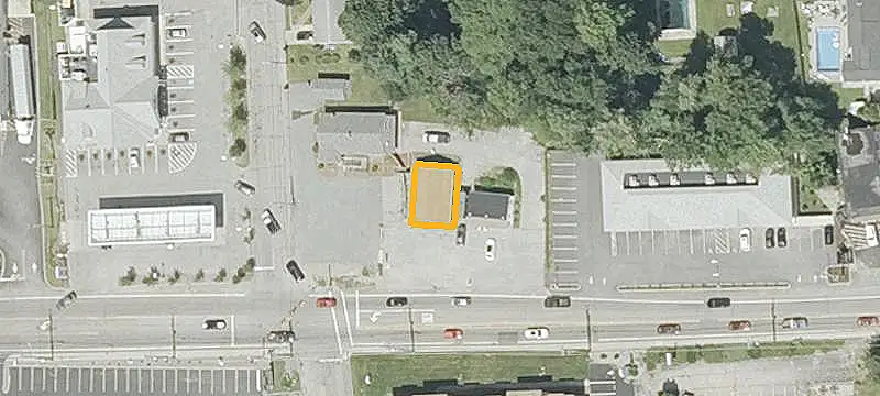 Mixed-Use Property with Retail Buildings