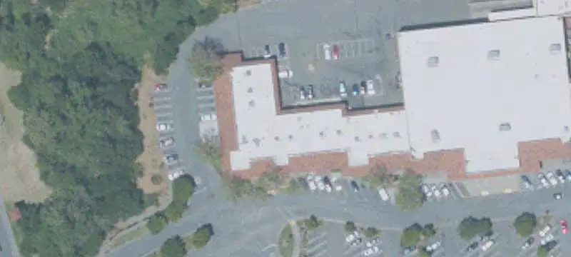 Anchored Community Shopping Center