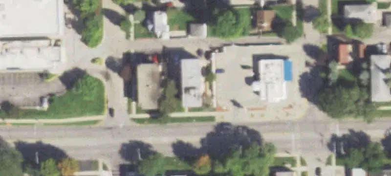 6-Unit Brick Apartment Building