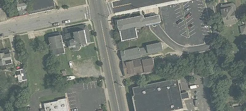 Mixed-Use Property with Apartment
