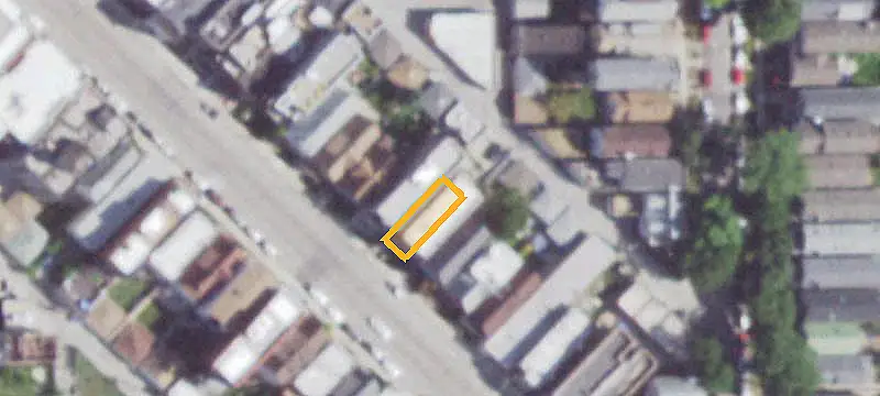 Triplex with Duplex-Up Penthouse