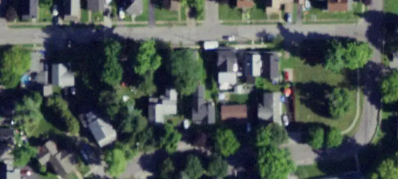 6-Unit Apartment Building
