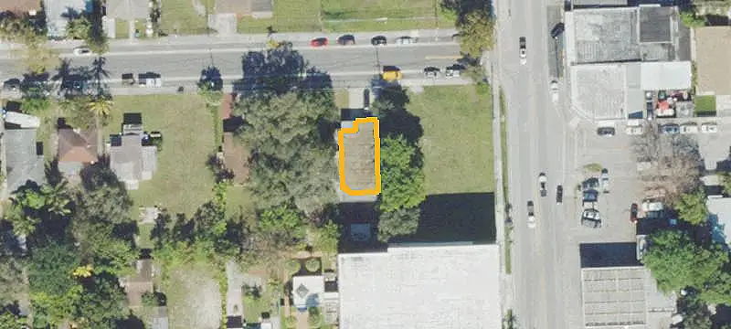 Renovated Duplex with Secure Parking