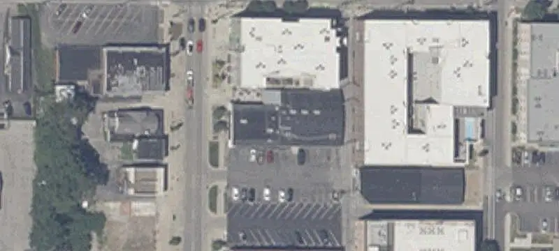 Restaurant Building with Warehouse