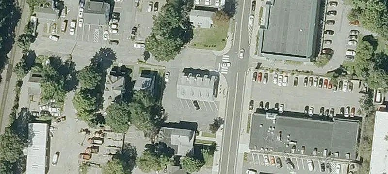 Freestanding Storefront Property