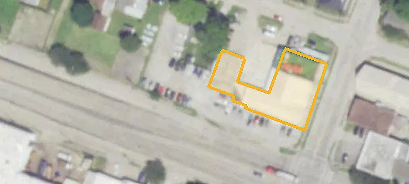 Warehouse with Grade-Level Loading