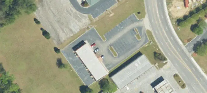 Storefront Property Near State Farm
