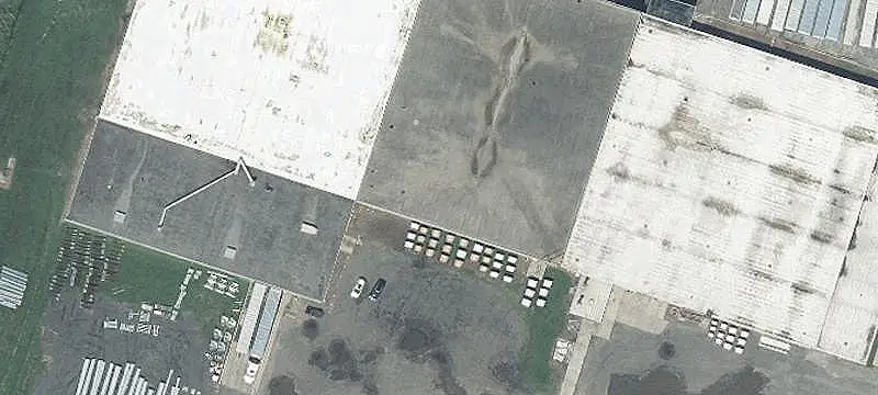 Distribution Center with Dock Access