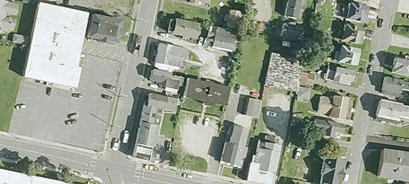 8-Unit Apartment Building