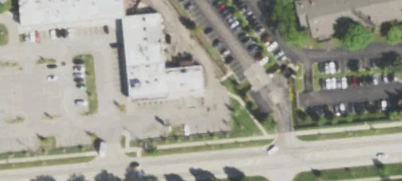 Multi-Tenant Shopping Center