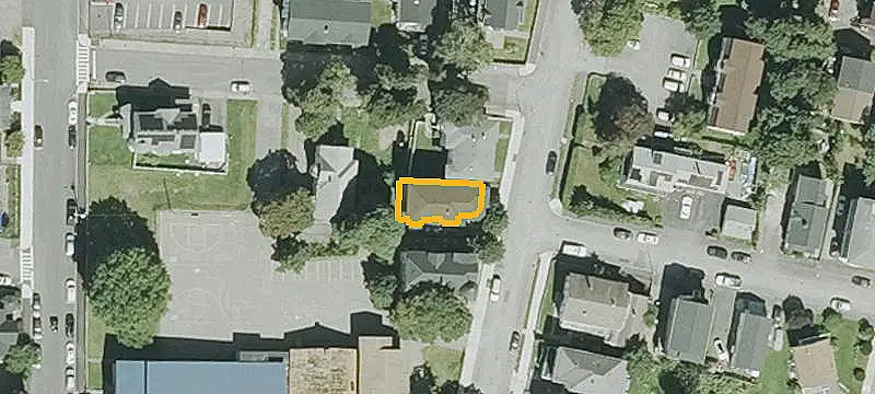 Renovated Triplex with Parking