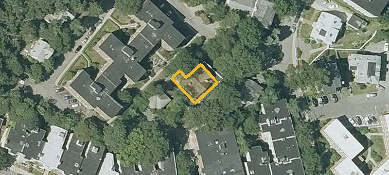 7-Unit Apartment Building