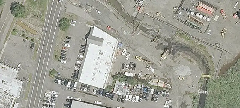 Freestanding Storefront Property